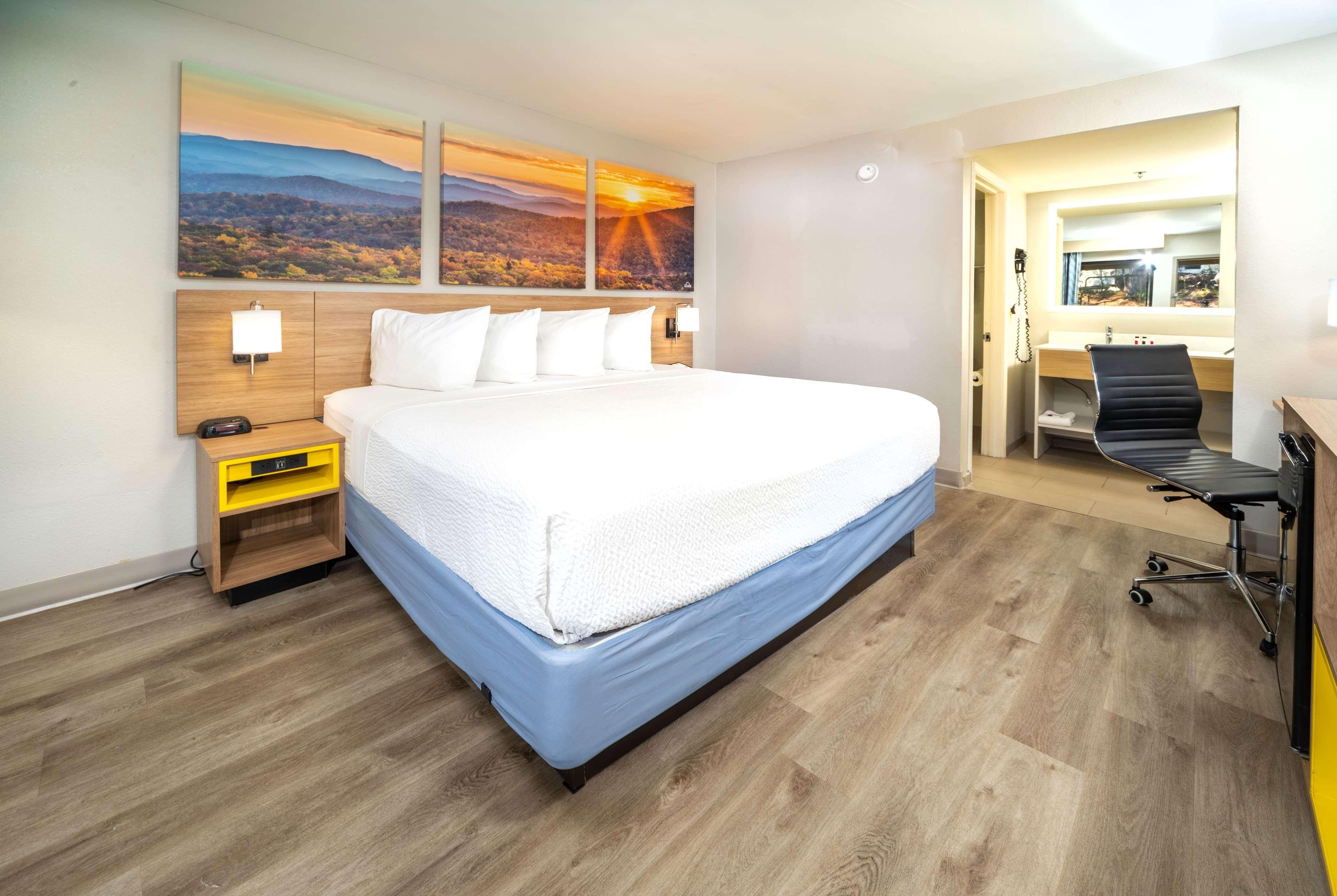 Days Inn By Wyndham Atlanta Stone Mountain Dış mekan fotoğraf