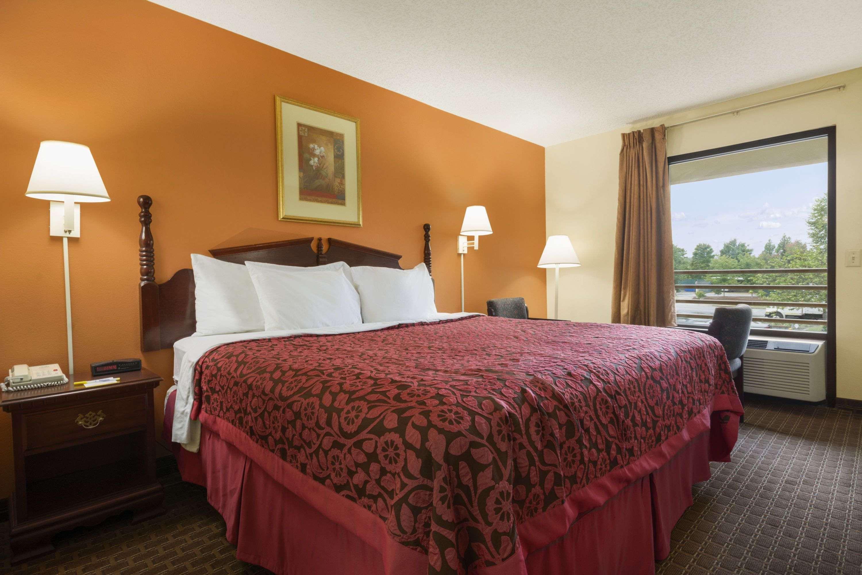 Days Inn By Wyndham Atlanta Stone Mountain Dış mekan fotoğraf